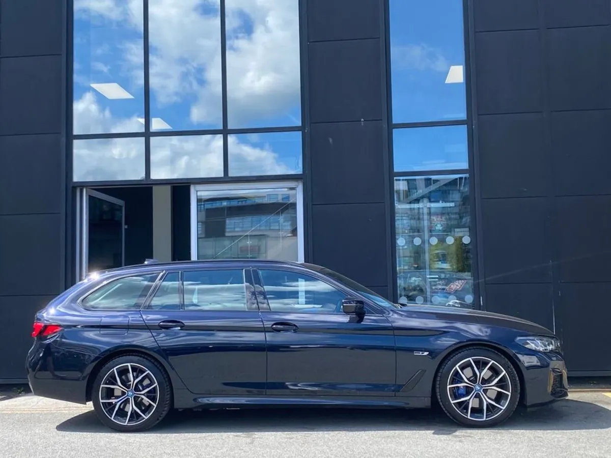 BMW 5 Series Touring 530e M-sport Pro Auto (phev) - Image 4