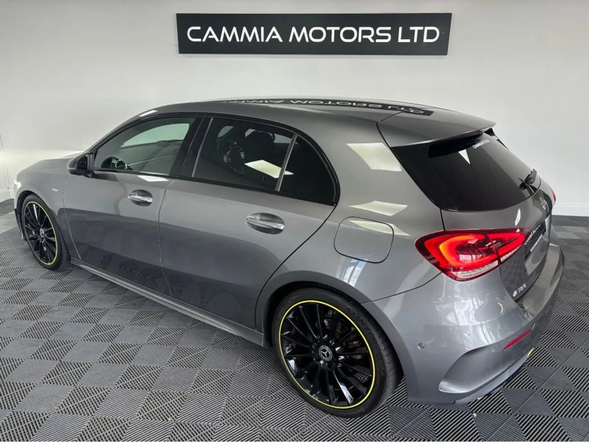 Mercedes-Benz A-Class Mercedes-benz A180 Auto AMG - Image 3