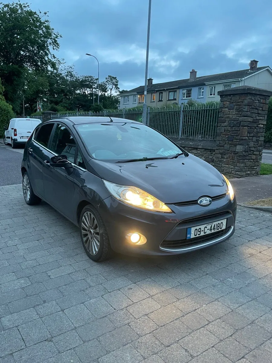 09 ford fiesta petrol nct&tax - Image 1