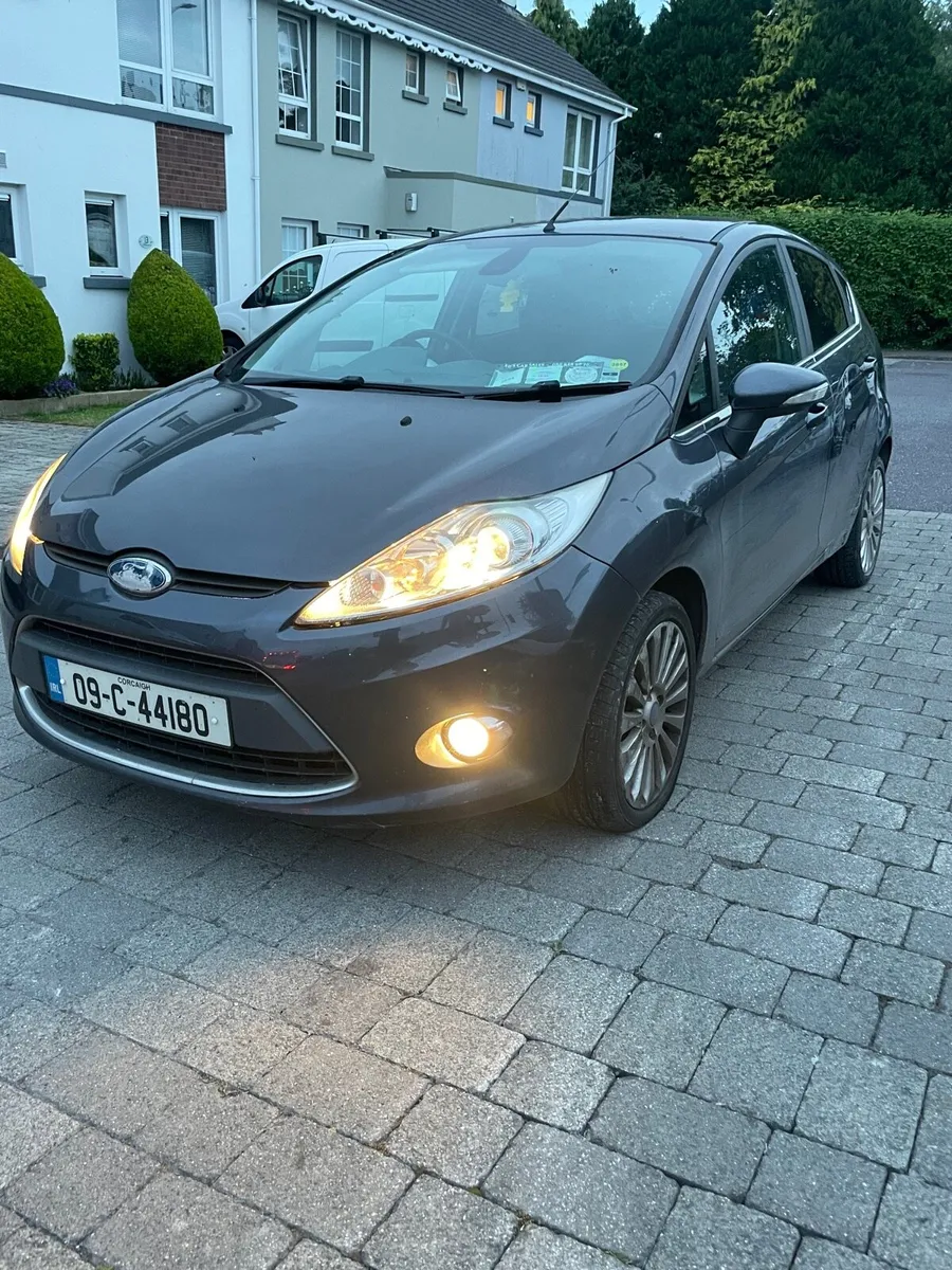 09 ford fiesta petrol nct&tax - Image 3
