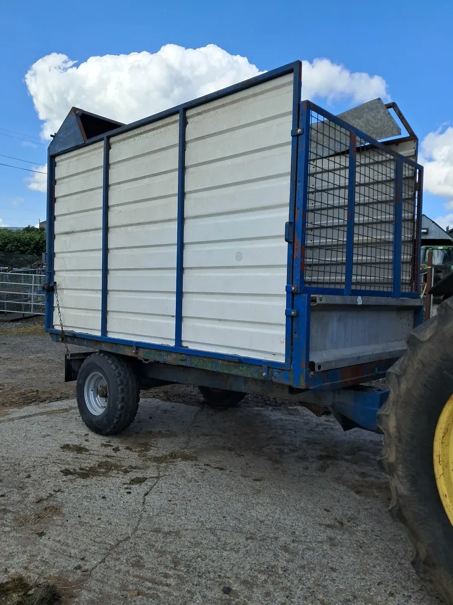 Silage trailer - Image 1