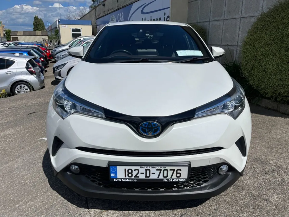 Toyota C-HR SOL Hybrid Automatic 1.8 Petrol //hig - Image 2