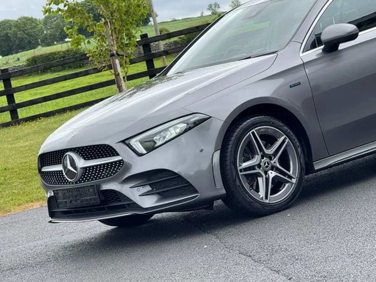 Mercedes-Benz A-Class A250e AMG Line Executive - Image 4