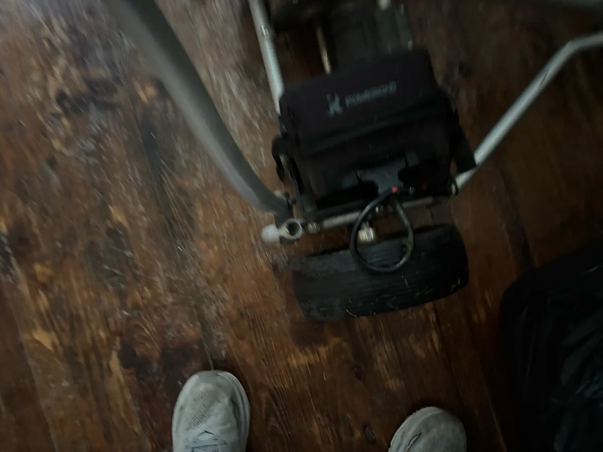 Electric Golf trolley - Image 3
