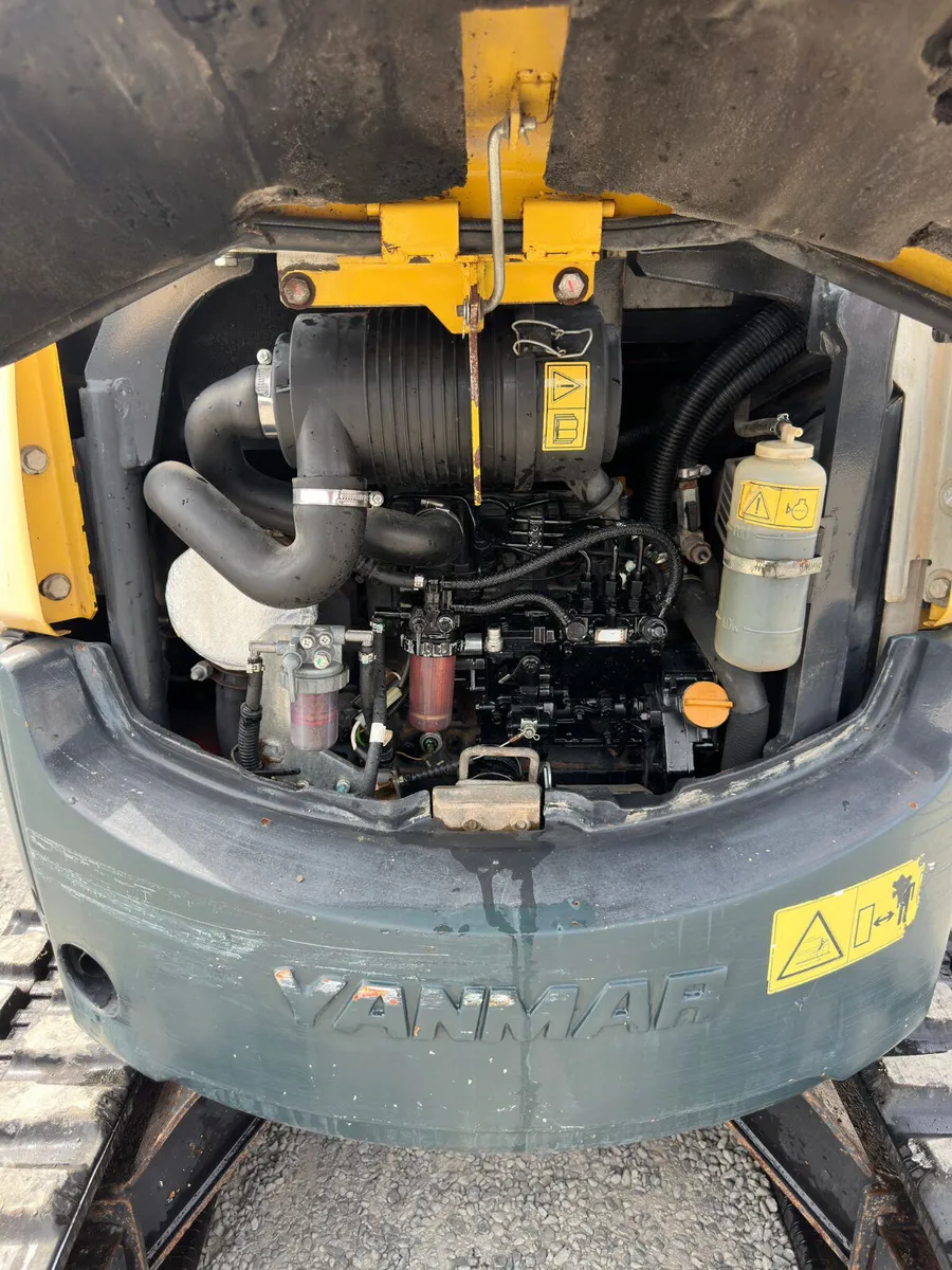 2014 Yanmar vio 25 - Image 3