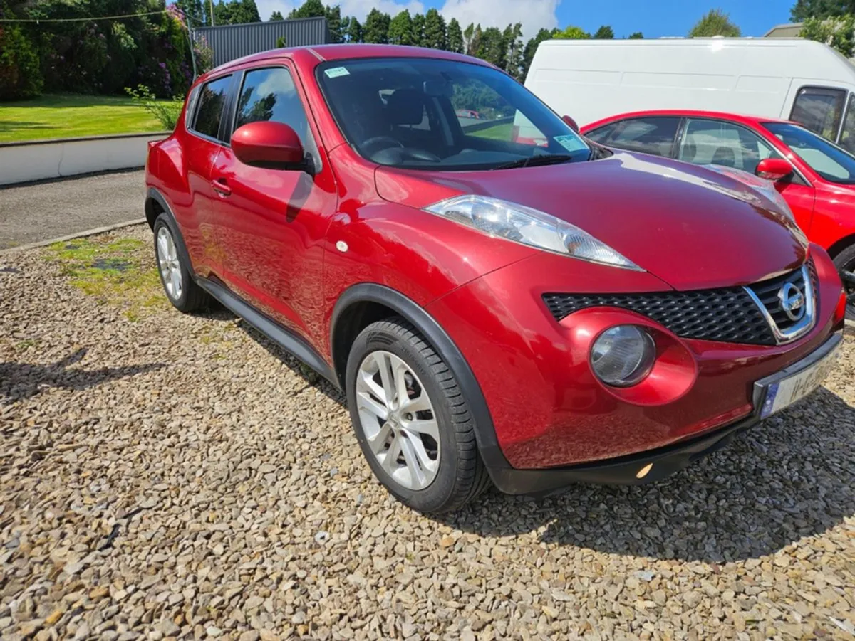 Nissan Juke 1.6 Acenta Premium 5DR Bose Personal - Image 3
