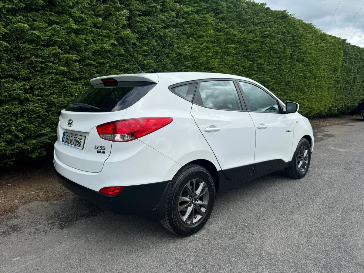 Hyundai ix35 2015 CELEBRATION MODEL 1.7 CRDi - Image 3