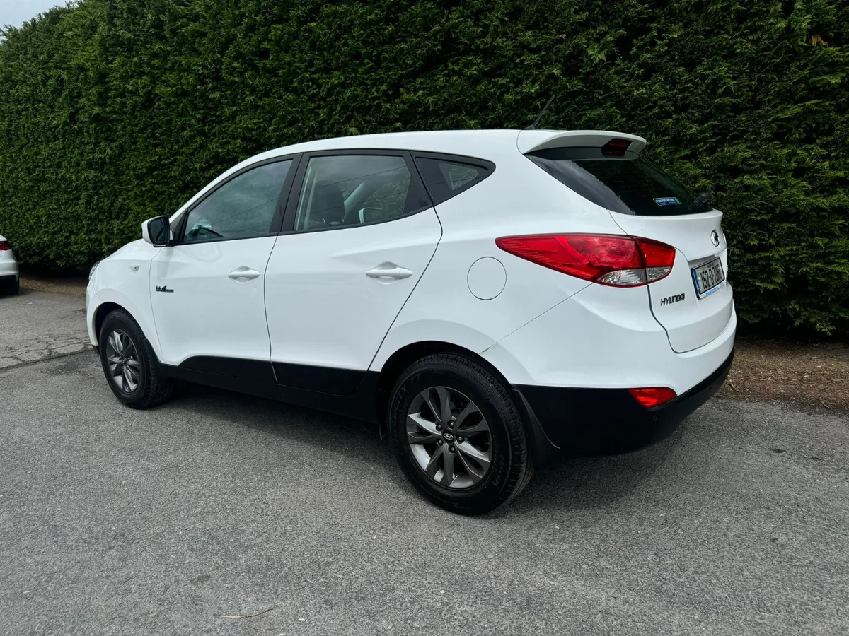 Hyundai ix35 2015 CELEBRATION MODEL 1.7 CRDi - Image 4