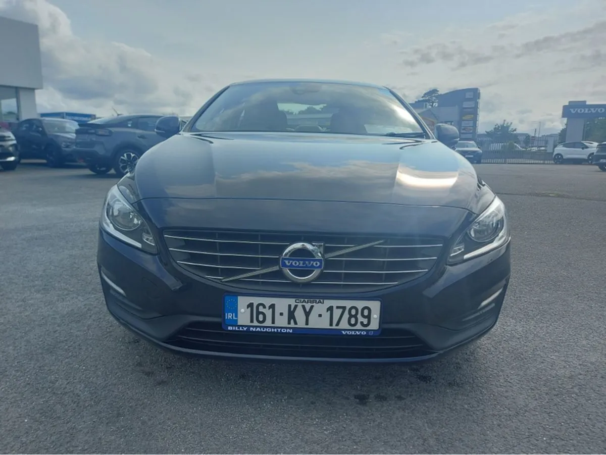 Volvo S60 D3 SE 4DR - Image 2