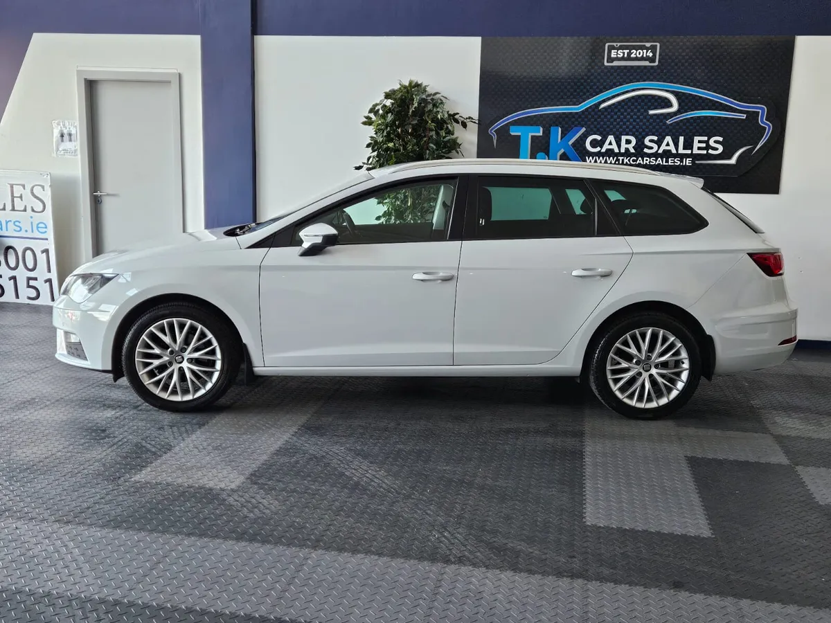 19 SEAT LEON AUTOMAT S  EDITION ESTATE **LOW KMS** - Image 2
