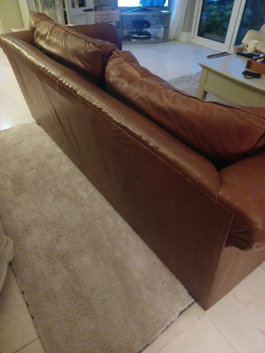 Couch - Image 3