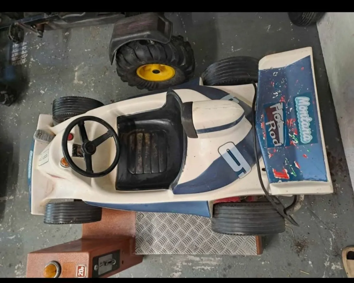 Antique ride on kids car - Image 3