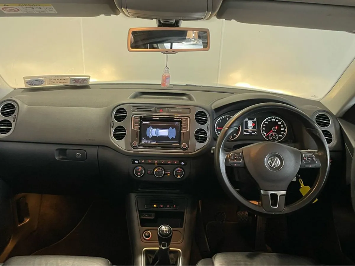 Volkswagen Tiguan Sport 2.0 TDI 110HP Manual 6spe - Image 3