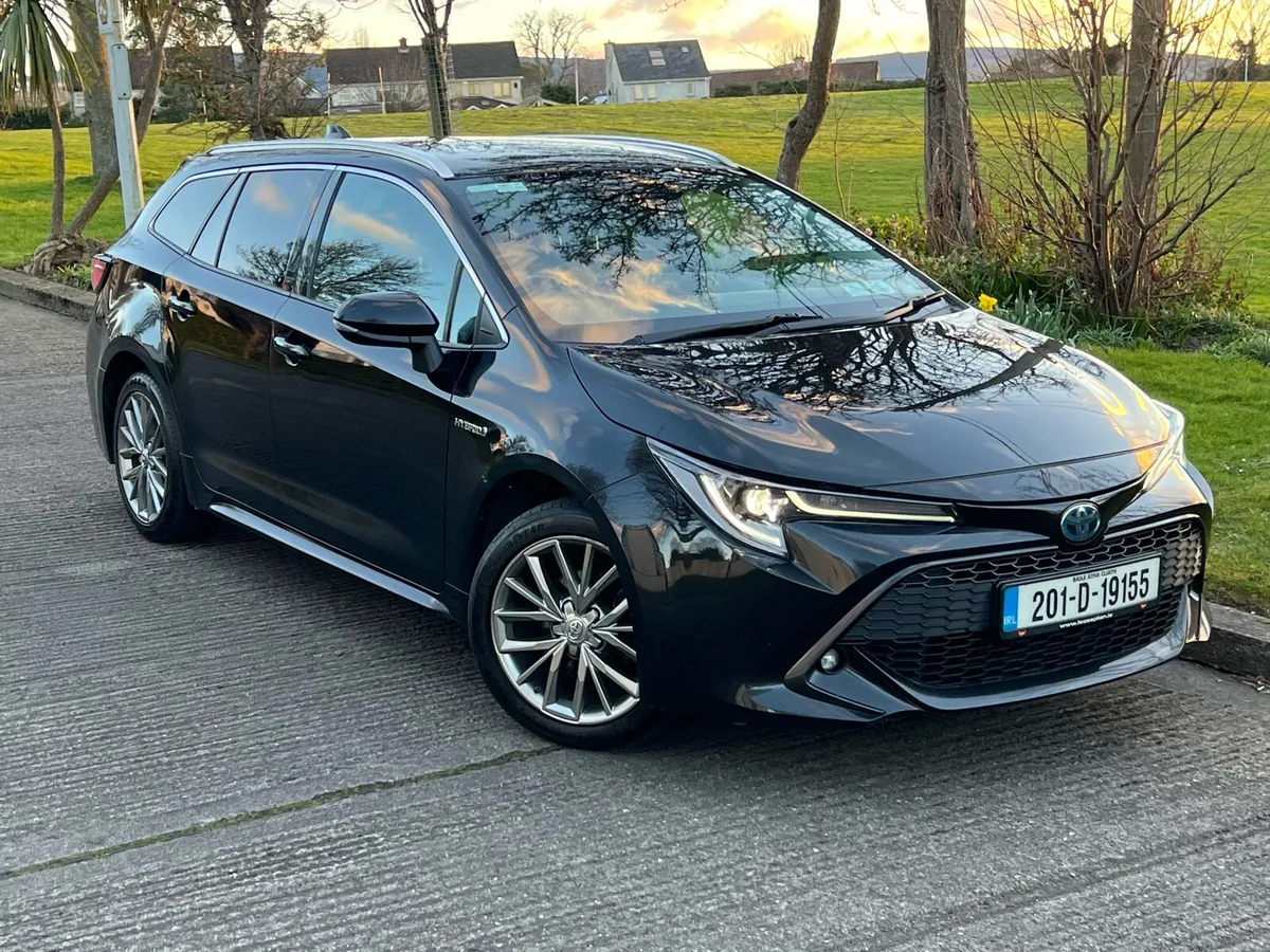 201 TOYOTA CAROLLA SOL  1.8 HYBRID AUTO HIGH SPEC - Image 2