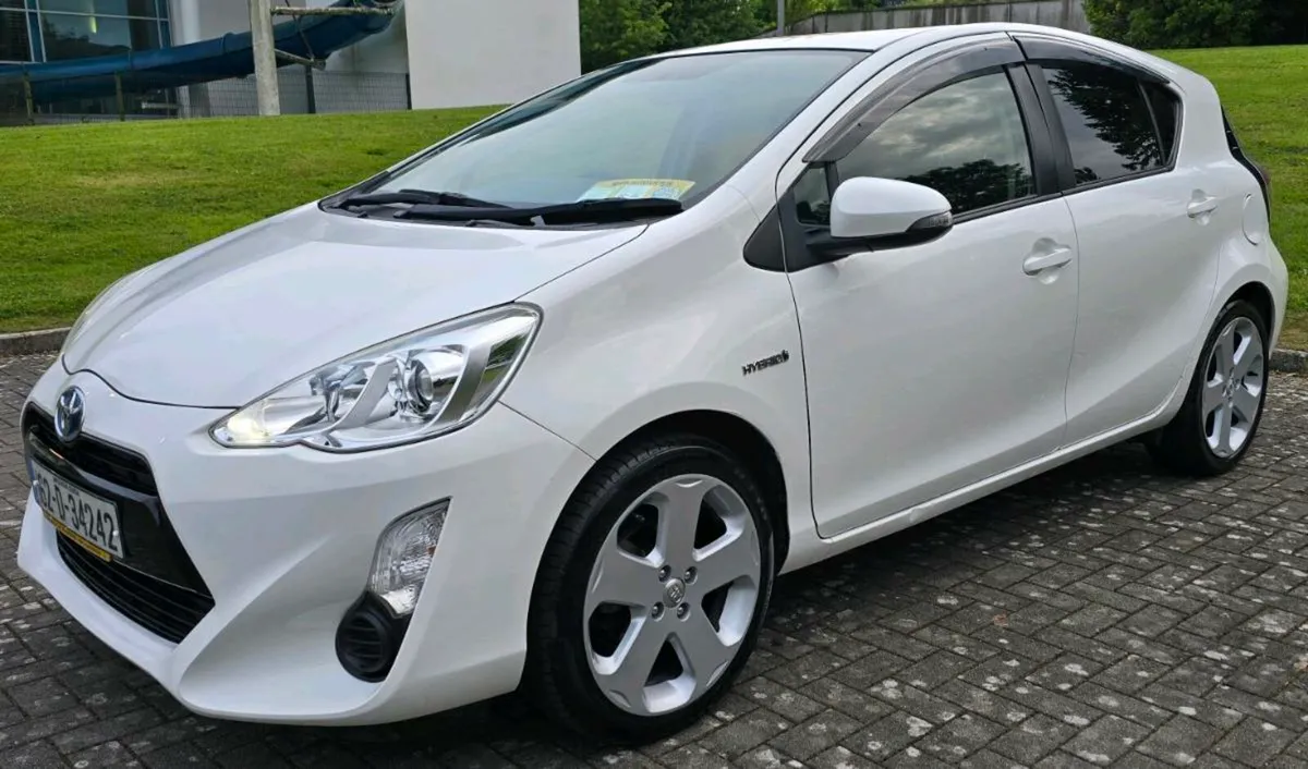 2016 Toyota Aqua new NCT Automatic - Image 2