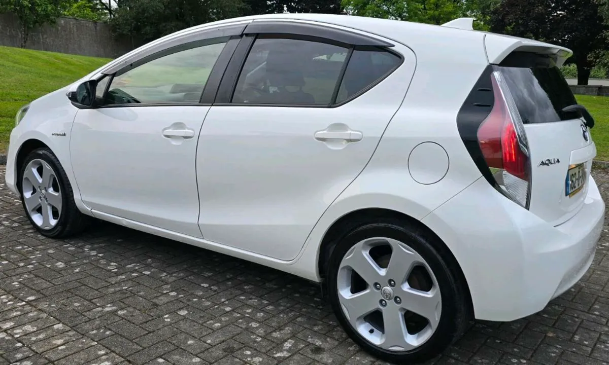 2016 Toyota Aqua new NCT Automatic - Image 4