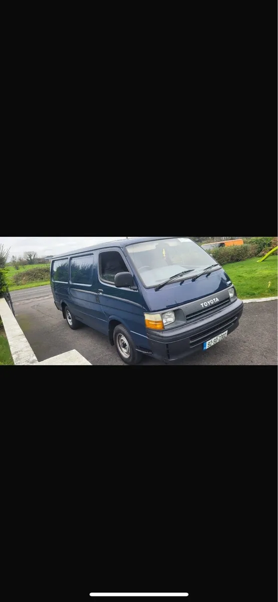 1992 Toyota Hiace - Image 2
