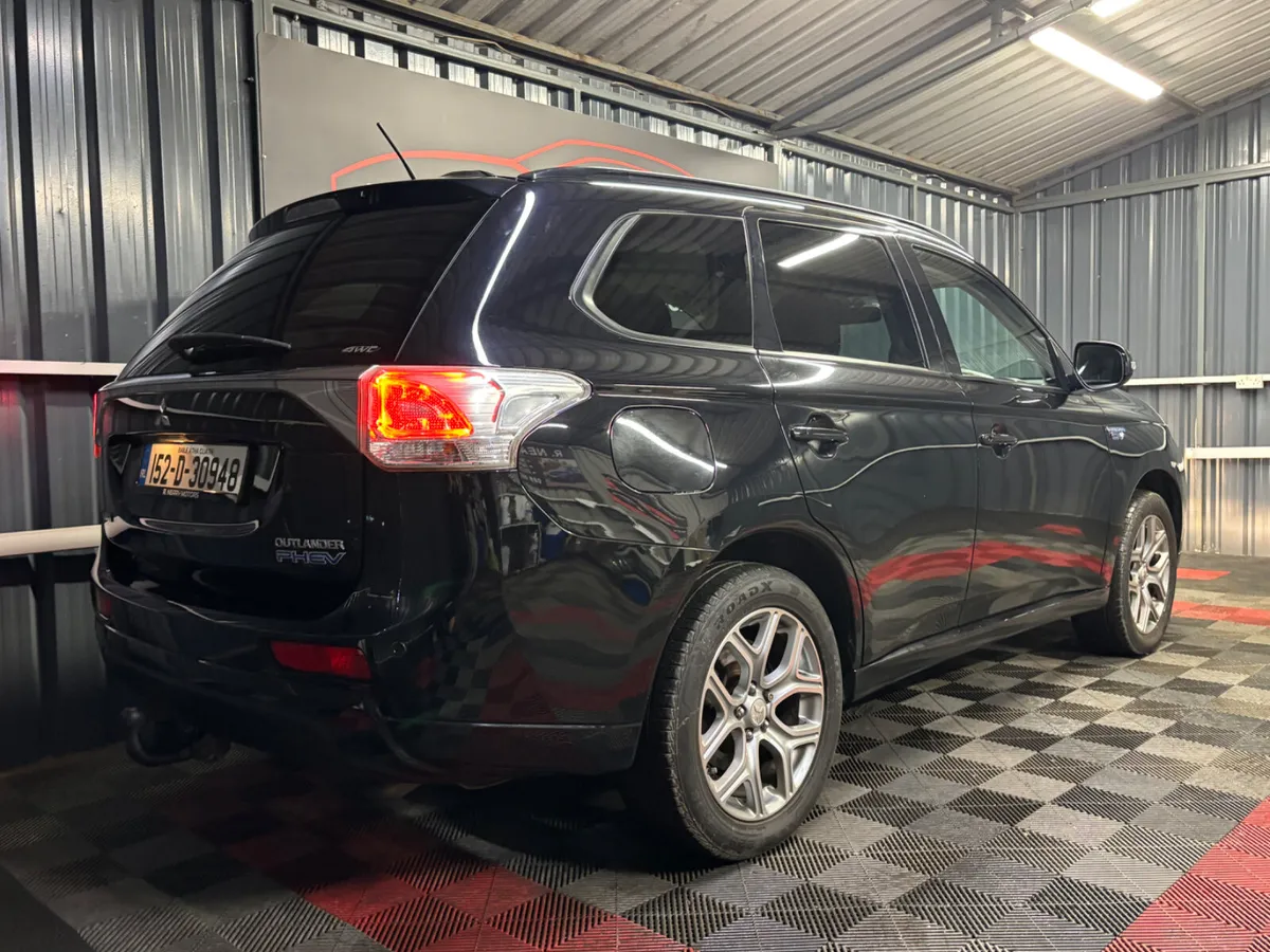2015 152 Mitsubishi Outlander PHEV Intense  4WD - Image 3