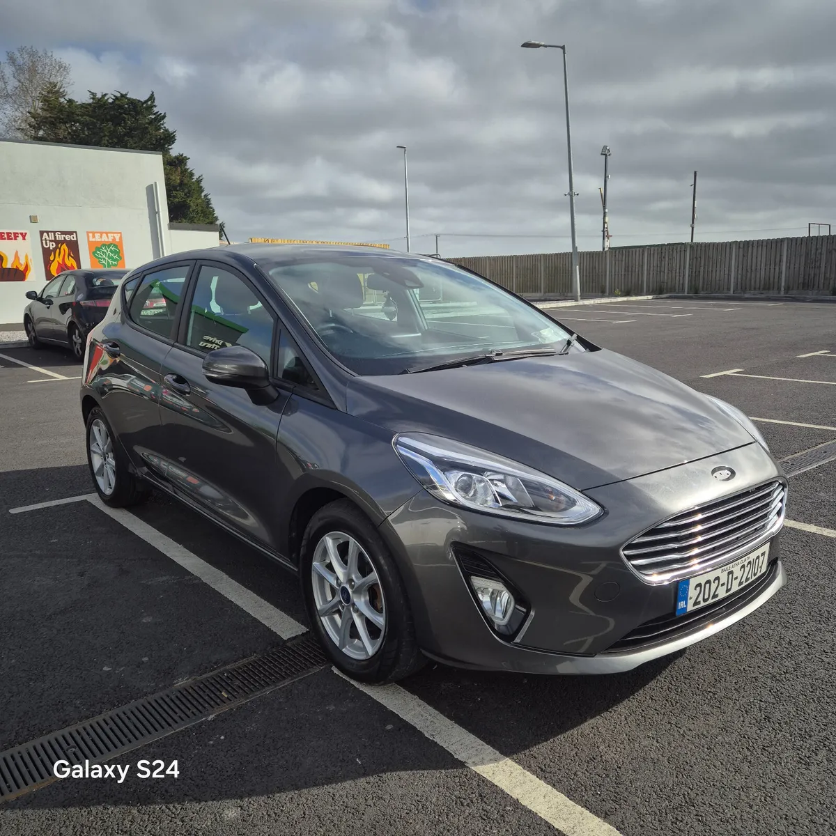 202 ford fiesta petrol 50k miles - Image 1