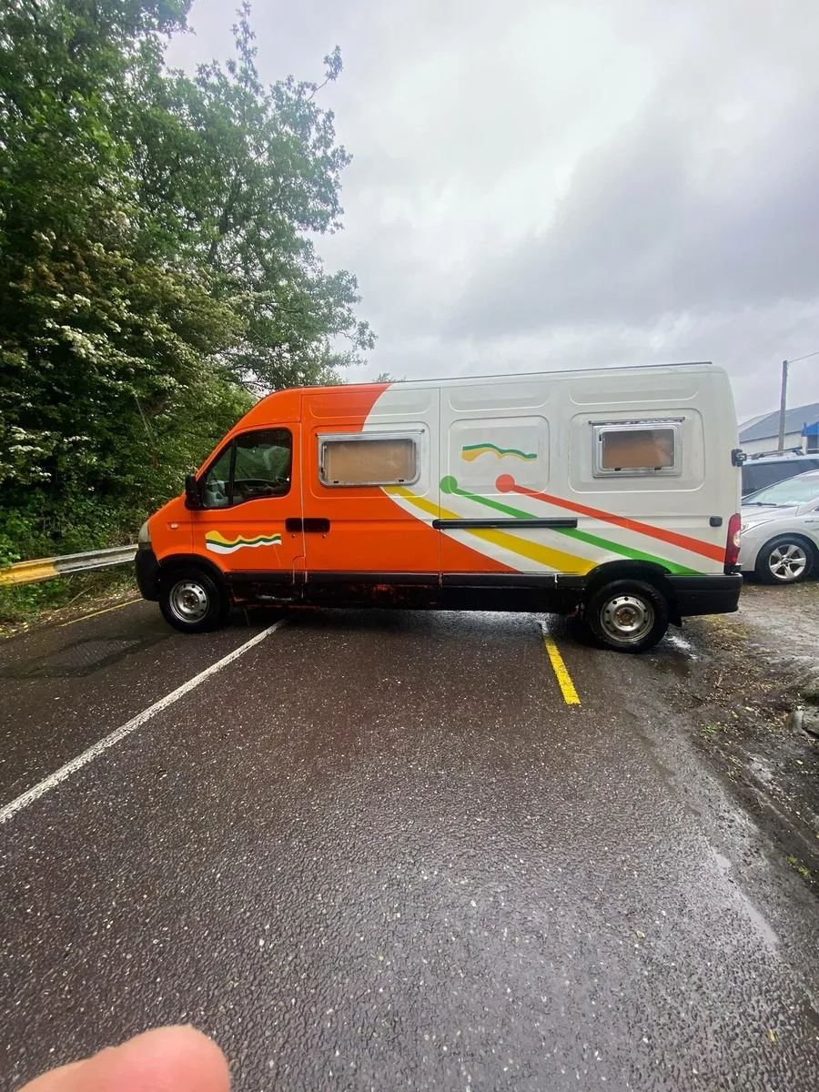 We are selling or camper van it's not done in side - Image 1