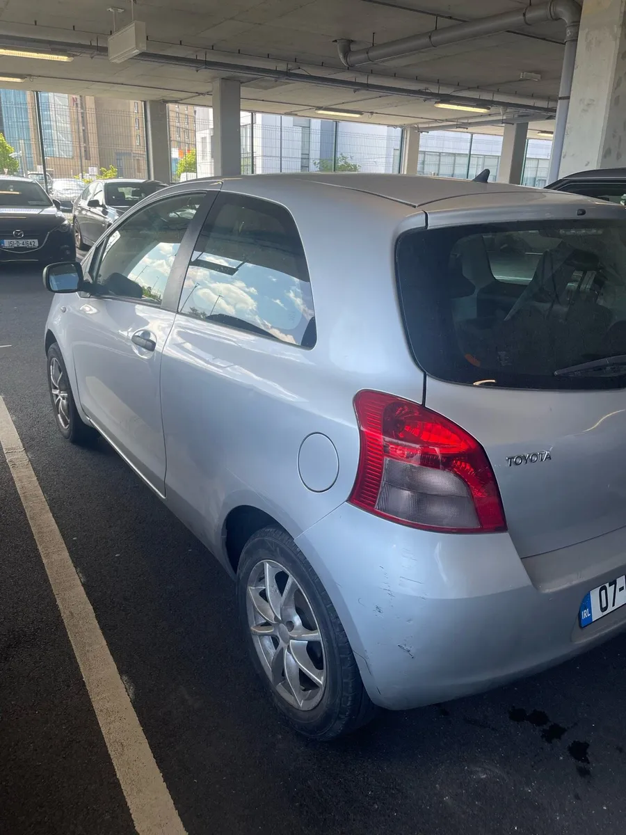 Toyota Yaris 2007 - €1800 (O.N.O) DUBLIN - Image 1