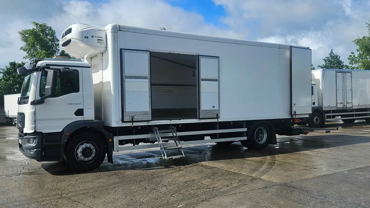 Refrigerated 18/15 Ton Man Trucks - Image 4