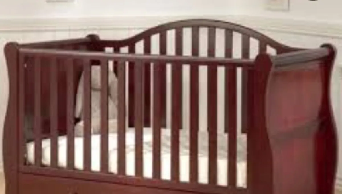 Br oslo sleigh cot bed - Image 3