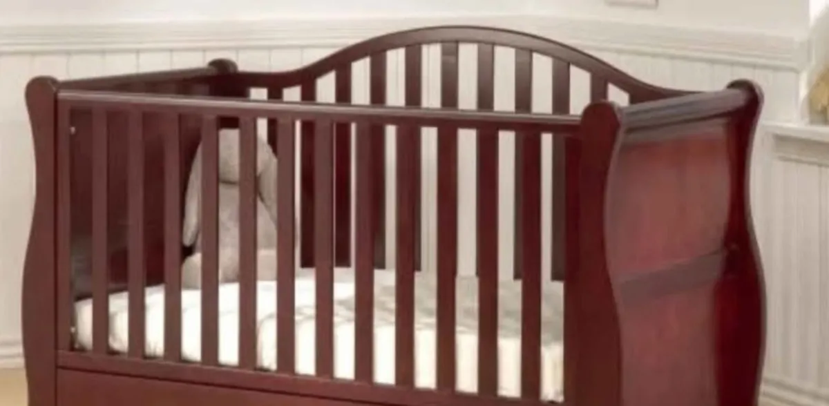 Br oslo sleigh cot bed - Image 4