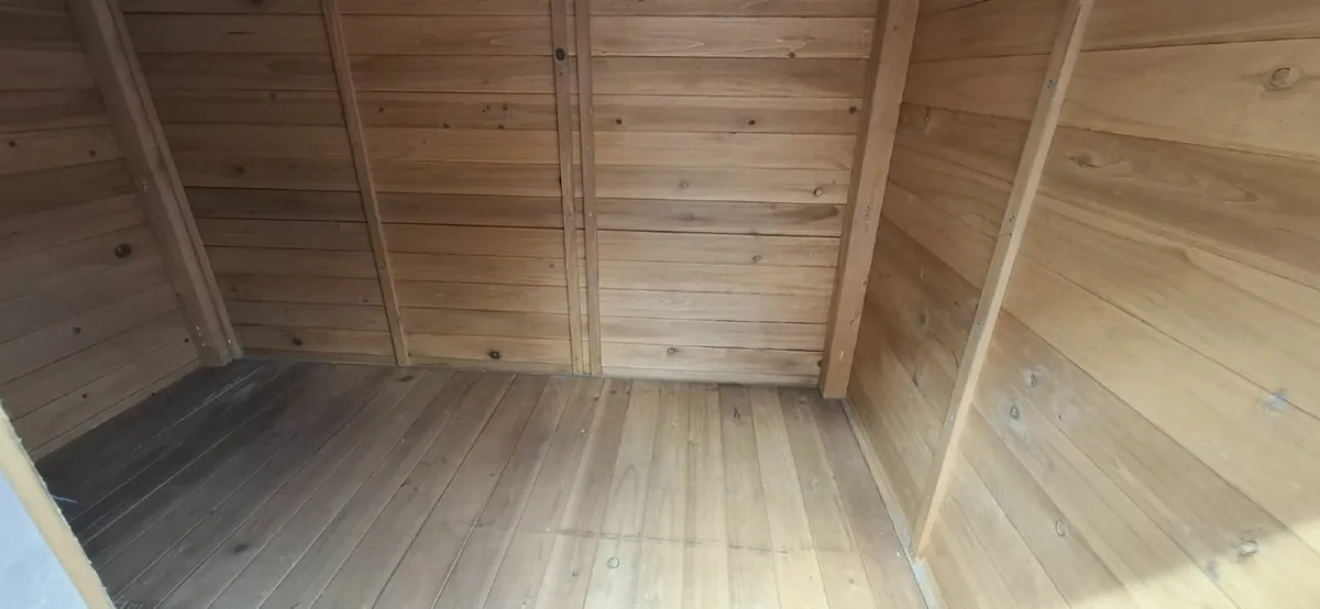 Dog house - Image 3
