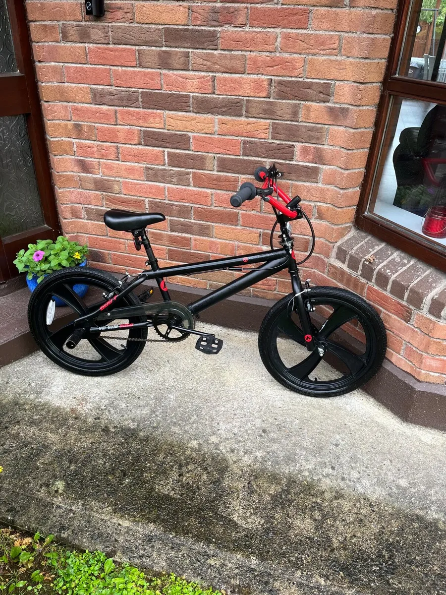 BMX Bike - Image 1