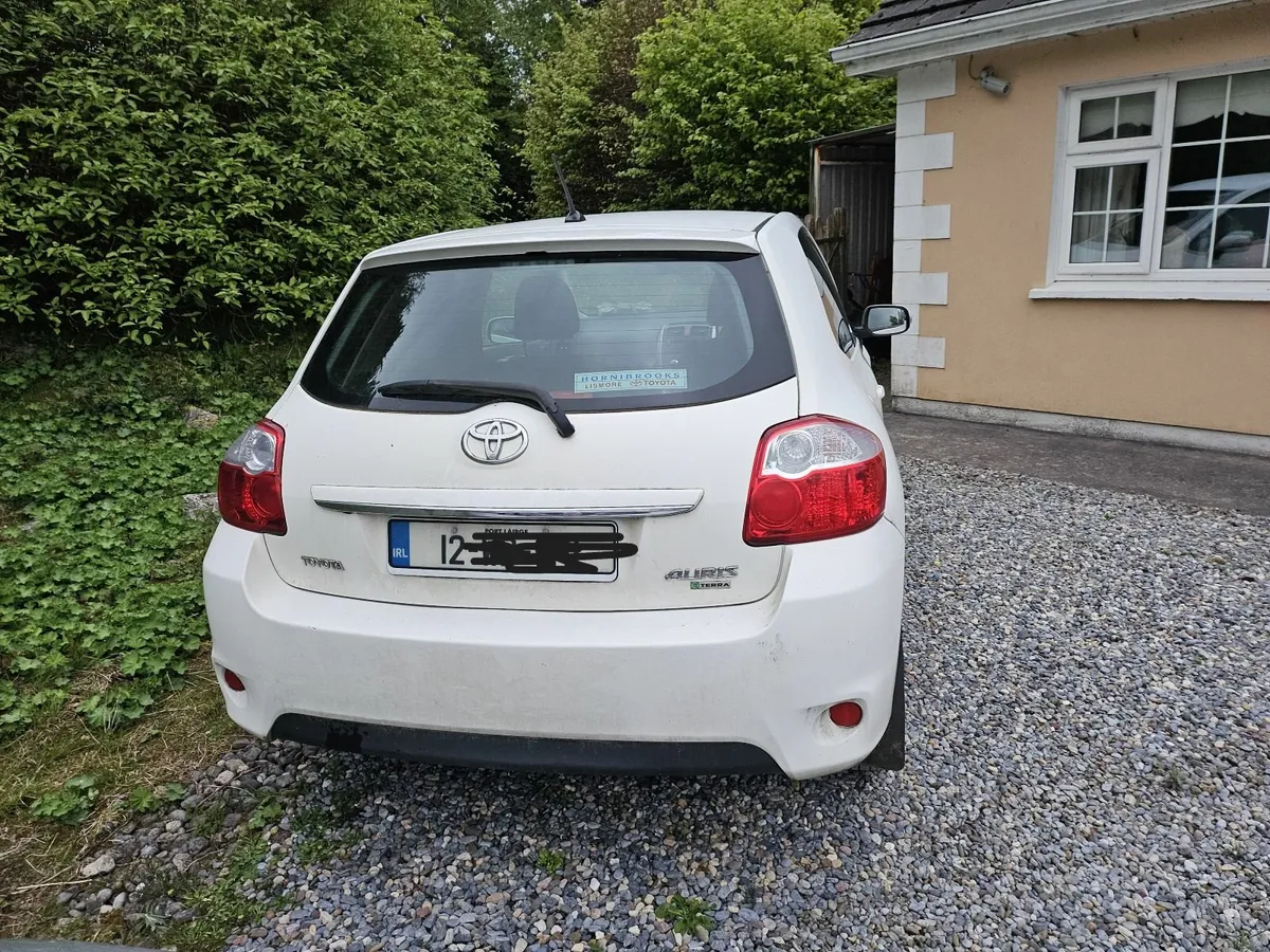 Toyota Auris van diesel - Image 1