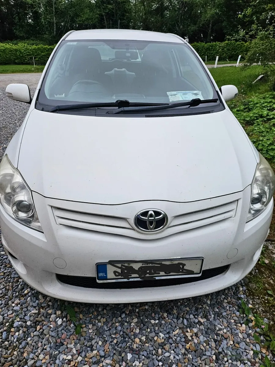 Toyota Auris van diesel - Image 2