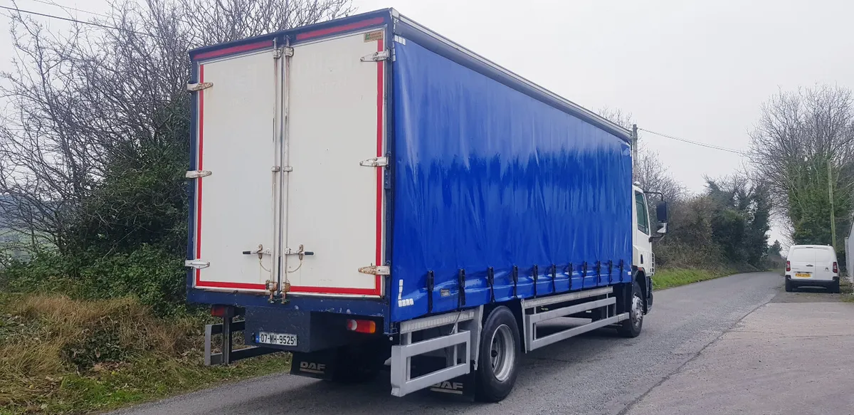 2007 Daf CF250 , 4x2  , Curtain -Box  , Day Cab - Image 3