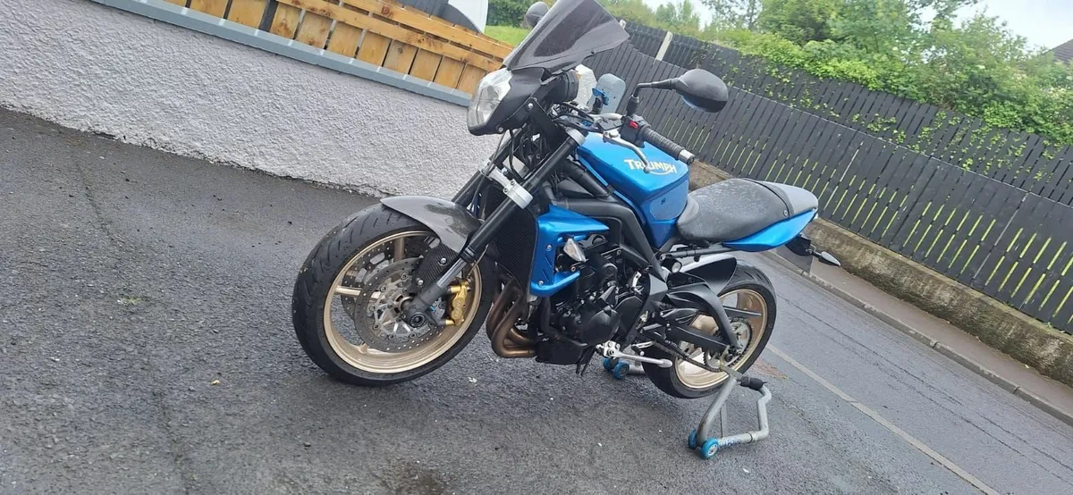 Triumph Street triple 2009 - Image 3