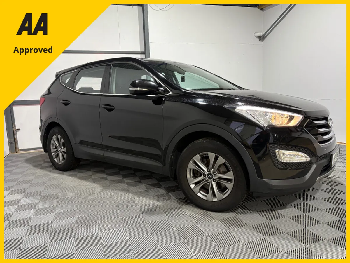 2015 Hyundai Santa Fe 7 Seats 2.2 - Image 1