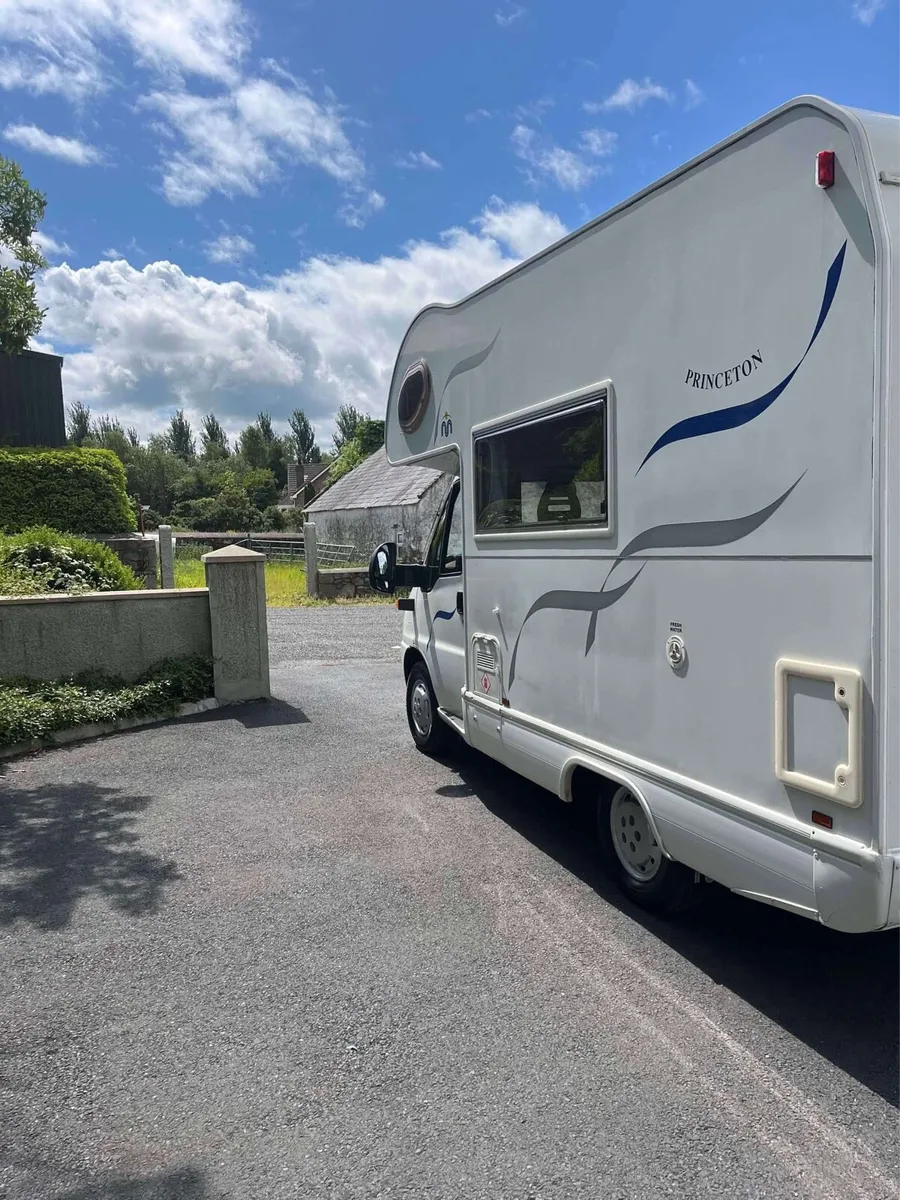 Motorhome - Image 3