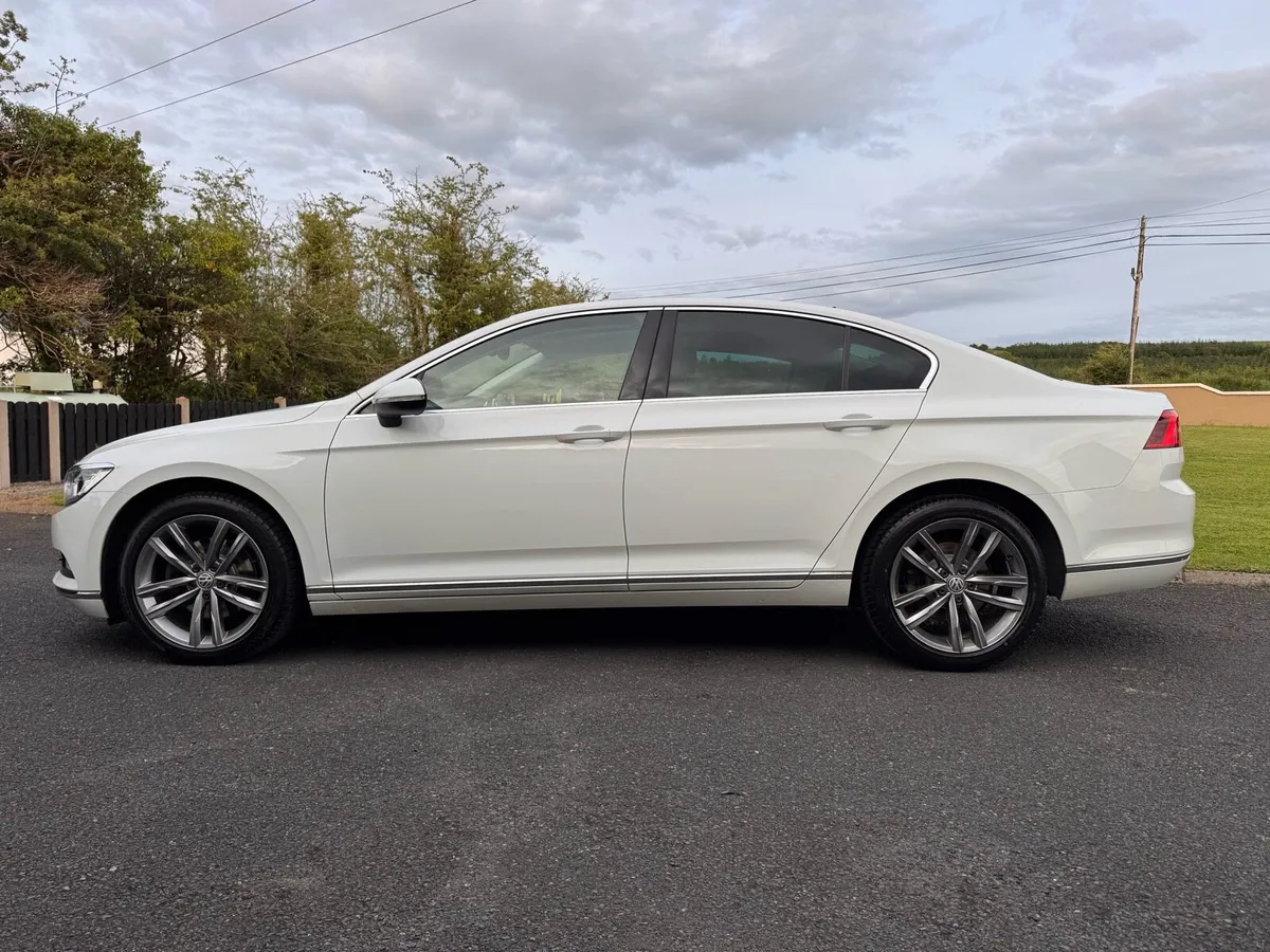 2018 (182) GT Passat - Image 4