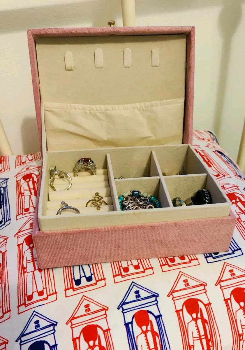 Velvet Pink Jewelry Box Organizer - Image 2