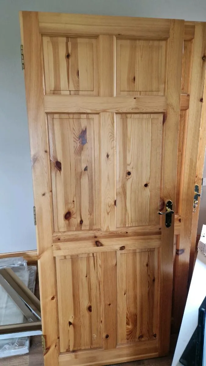 Solid pine doors - Image 2