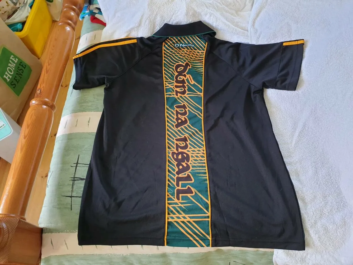 Donegal Gaelic Football Polo Shirt 2016 to 2017 L - Image 3