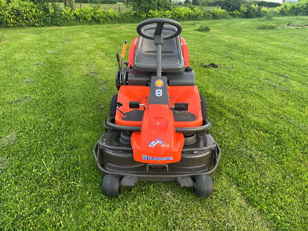 Husqvarna ride on lawnmower - Image 3