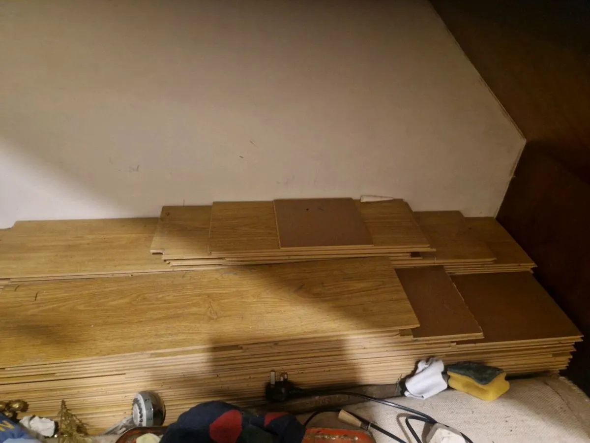 Laminate floor - Image 2