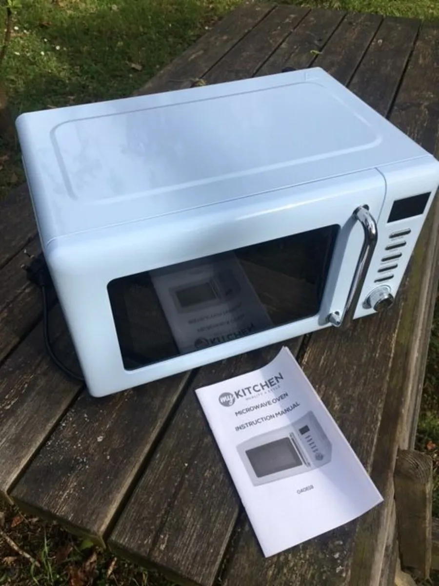 Like new microwave - Image 1