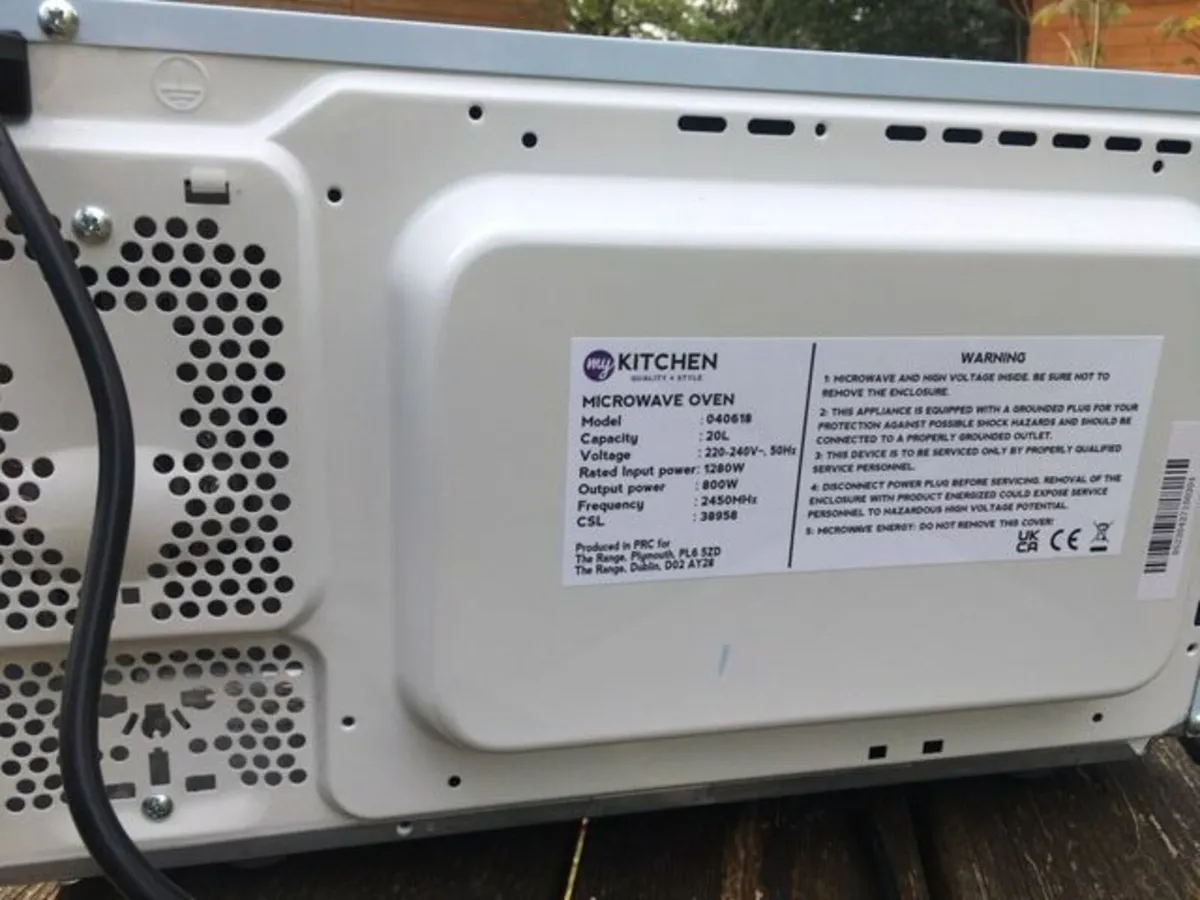 Like new microwave - Image 3