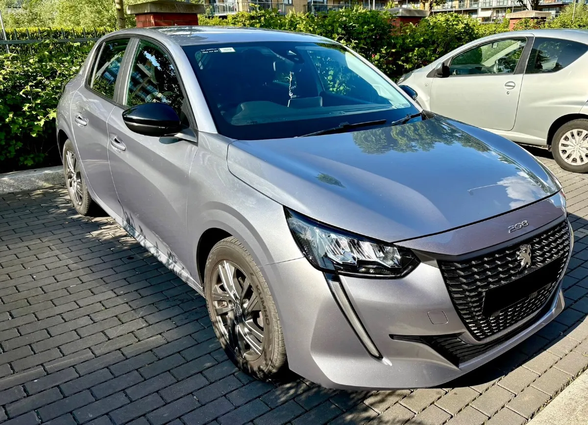 Peugeot 208 2022 - Image 2