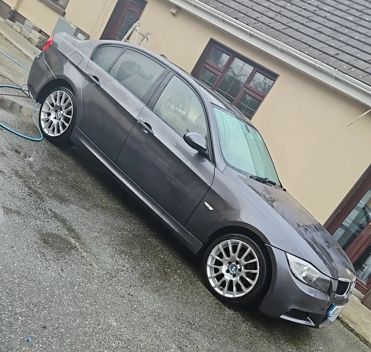 BMW 3-Series 2009 - Image 1