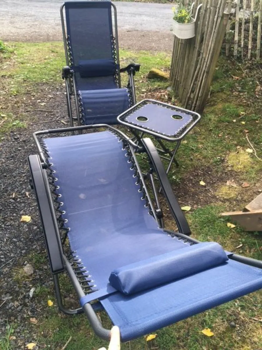 Brand new foldable  garden chair and table set - Image 2