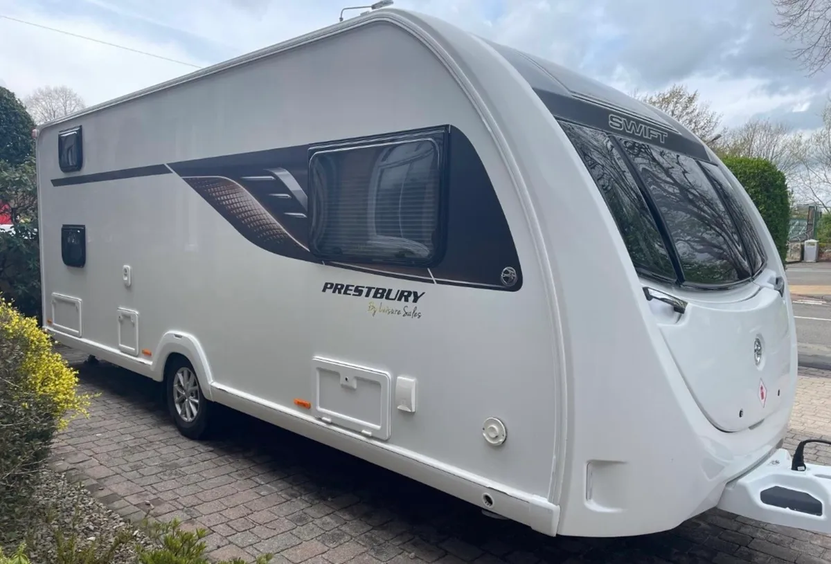 Swift Sprite Prestbury Caravan 2021 - Image 2