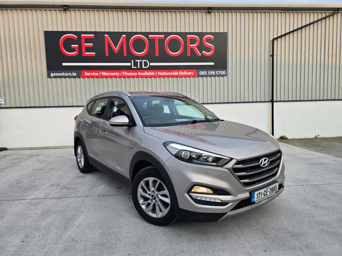 *171 HYUNDAI TUCSON EXECUTIVE MODEL NICE EXTRAS* - Image 1