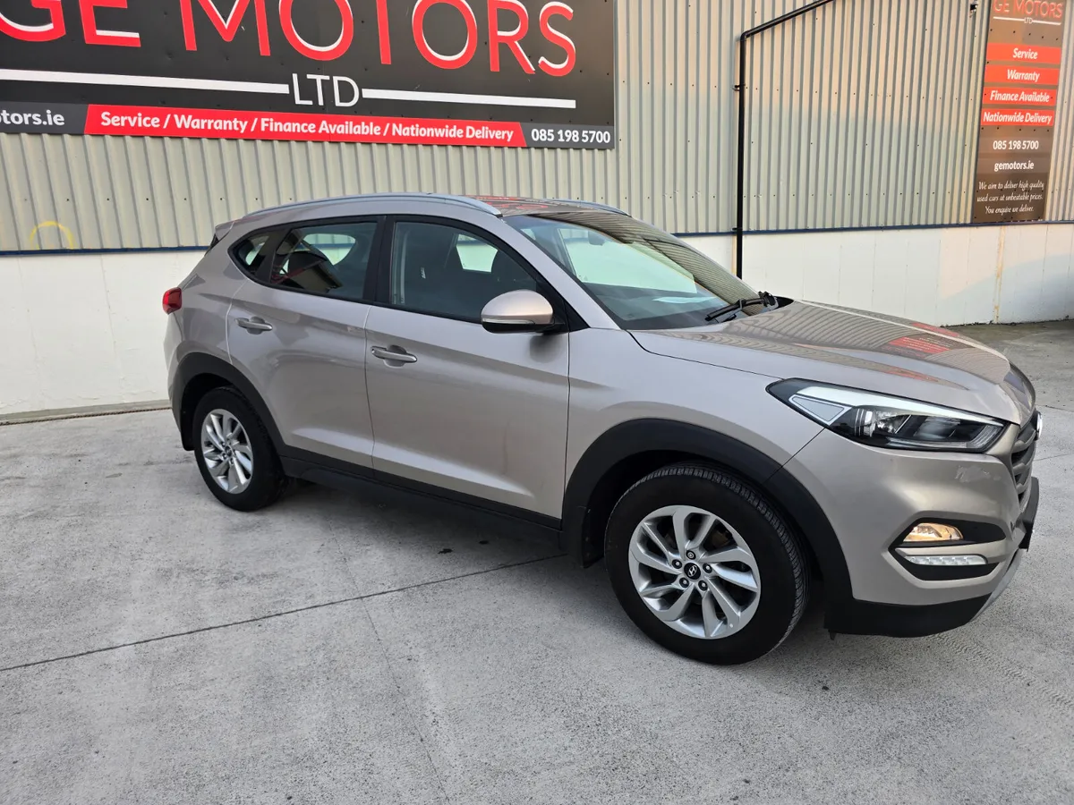 *171 HYUNDAI TUCSON EXECUTIVE MODEL NICE EXTRAS* - Image 2